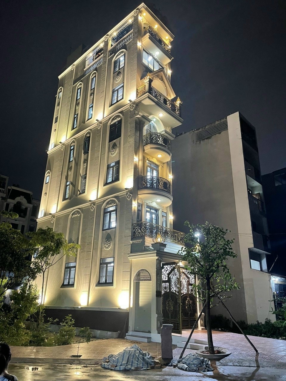 Thang máy biệt thự