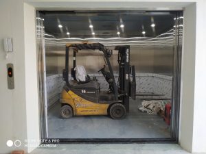 thang tải hàng